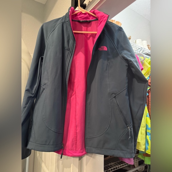 The North Face Navy Jacket with Pink Logo - Picture 1 of 7